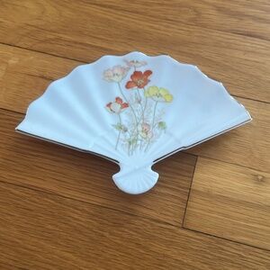 Beautiful porcelain Japanese fan shaped small tray with floral decoration